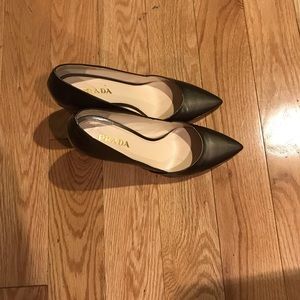 Prada Pumps